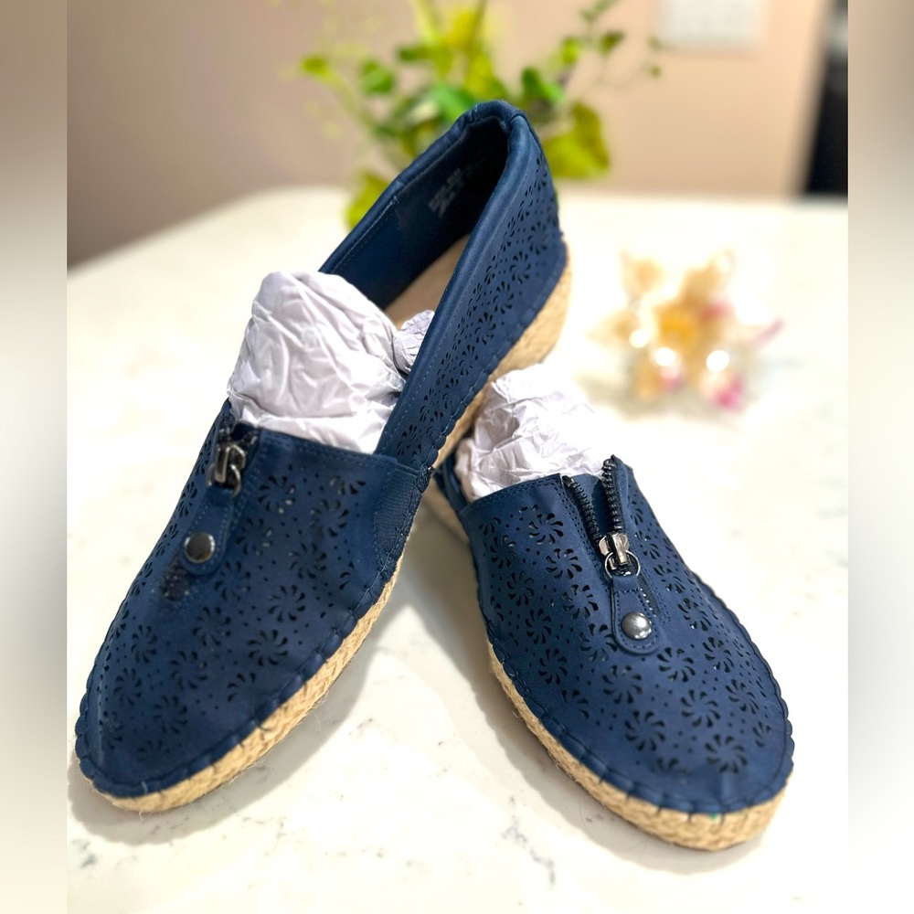 Easy Street Zenon Women's Espadrille Slip-On Sneakers- Navy